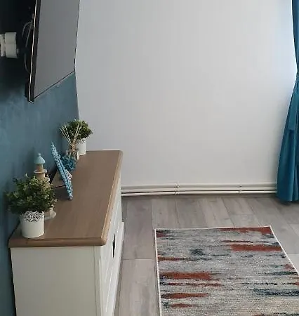 Sunrise By The Sea Apartment